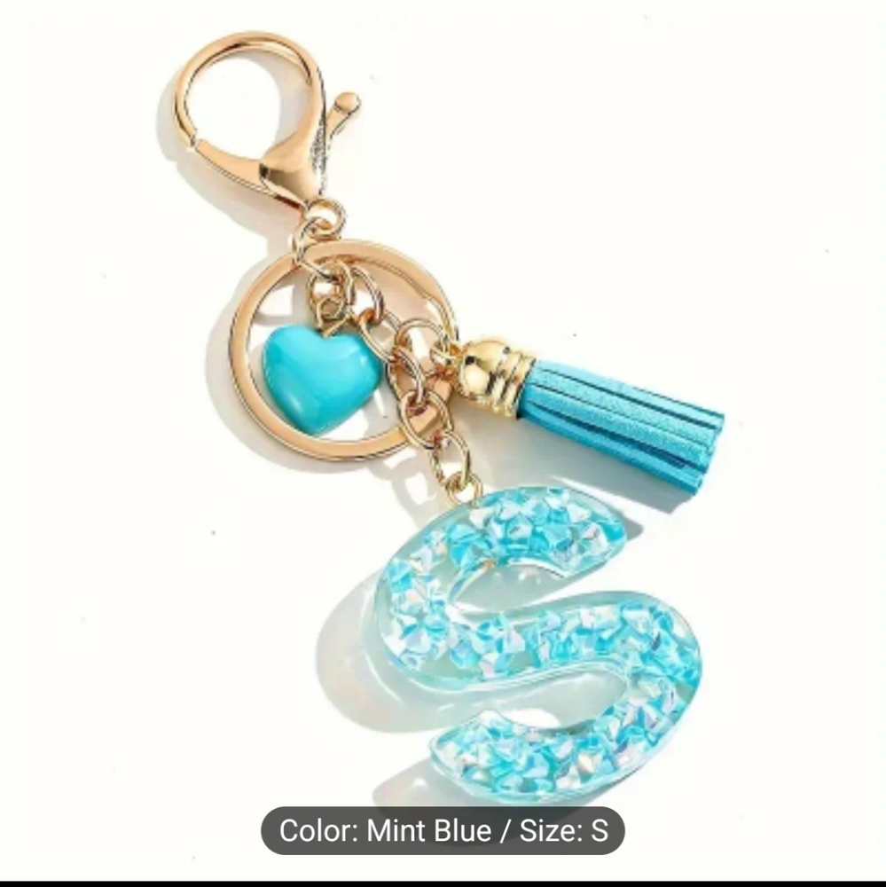 🆕Chic Blue Glitter Alphabet Keychain with Heart Charm - Sparkling Resin Initial